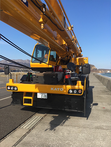 25tラフタークレーン